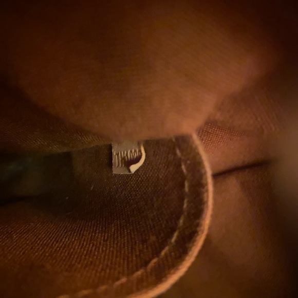 *SOLD* Louis Vuitton Carry All Tote - Picture 12 of 12